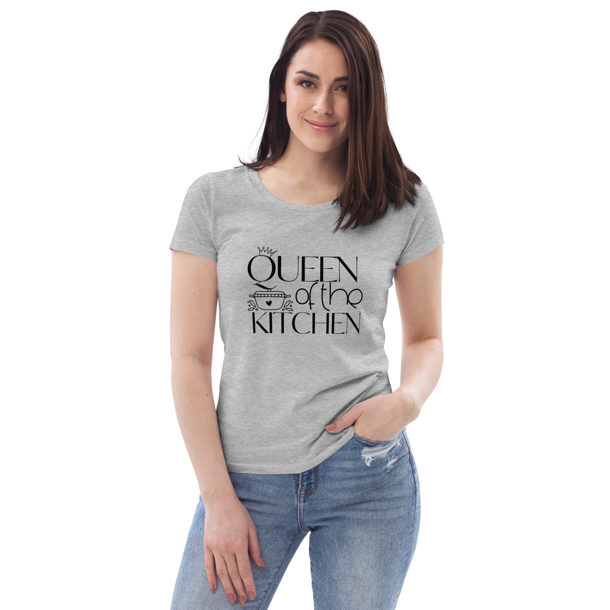 Queen of the kitchen - custom made 100% organic cotton T-Shirt. Perfect for the hobby chef. Color: gray