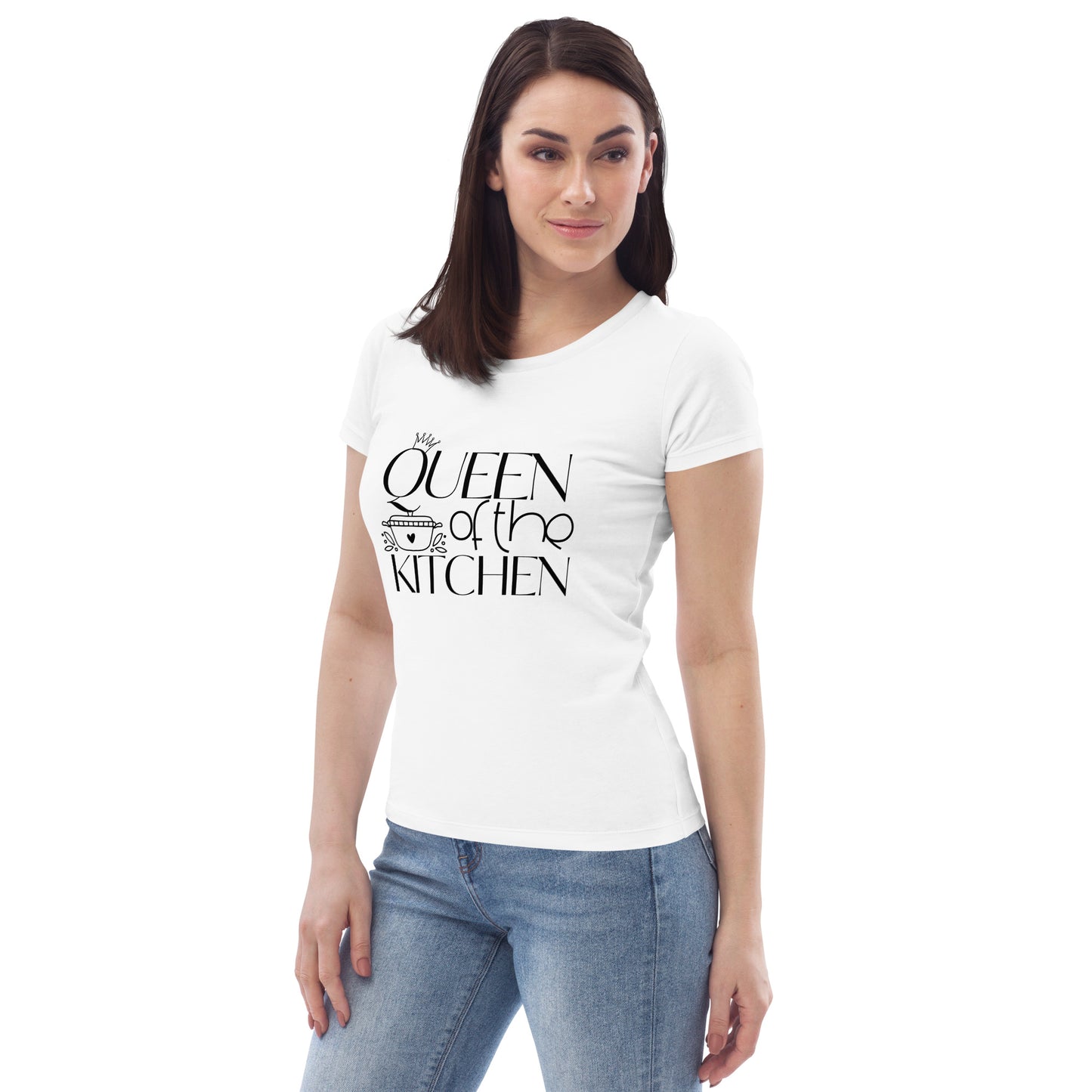Queen of the kitchen - custom made 100% organic cotton T-Shirt. Perfect for the hobby chef. Color: white