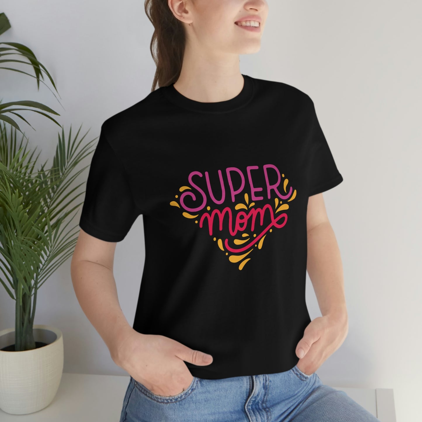 Super lovable design for the perfect Mothersday gift. Super mom black T-shirt is carefully crafted with high-quality materials, is both comfortable and durable, making it a versatile addition to any mom's wardrobe.