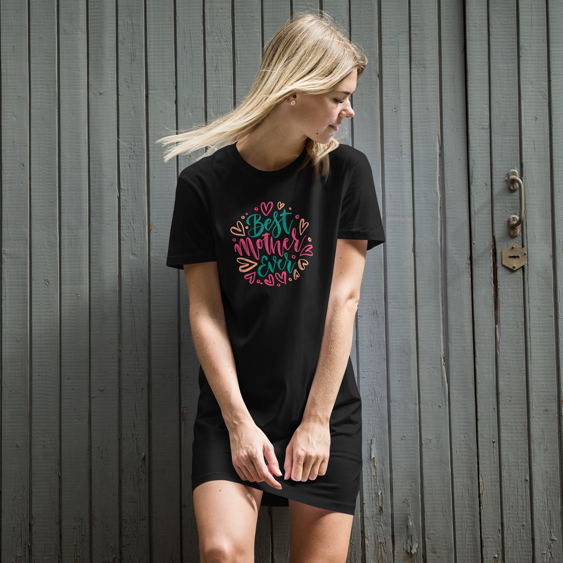 Fresh design for the best mother ever. Perfect Mothersday gift. 100% Organic cotton t-shirt dress in black with a colorful design.